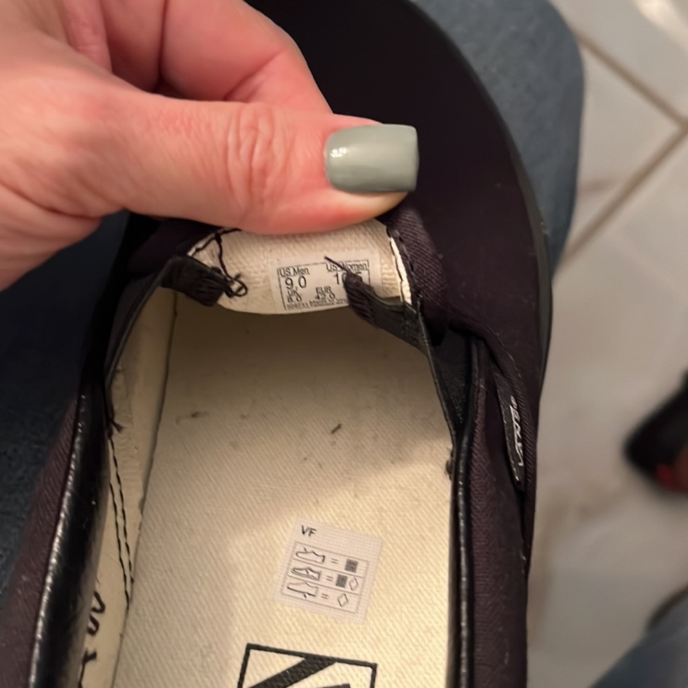 Men Vans - Picture 3 of 3